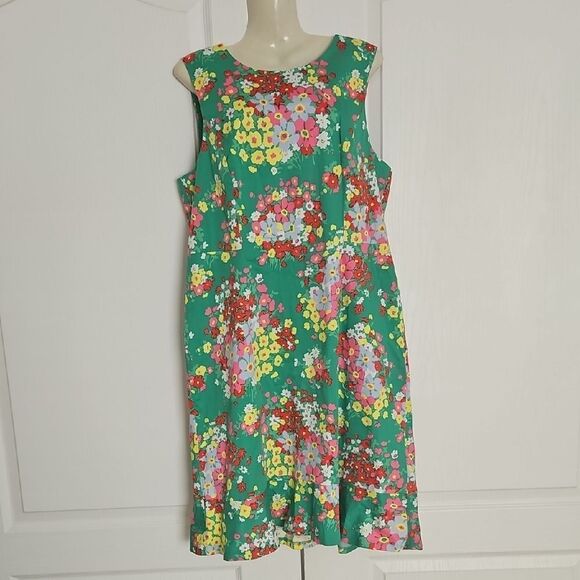 Floral Green Sleeveless Dress - Picture 1 of 16